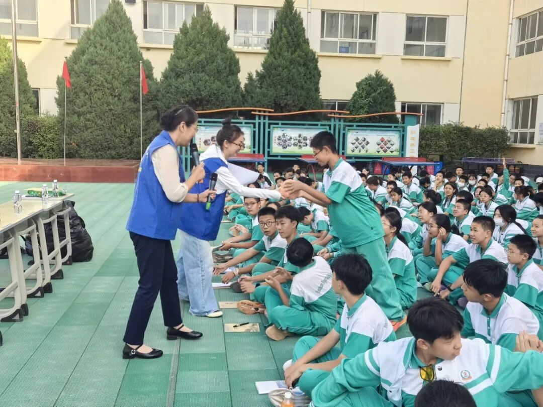 遇见青春，遇见更好的自己——银川英才学校特邀宁夏社会福利院“心之翼”志愿服务队，举办“心理卫士进校园”专题活动